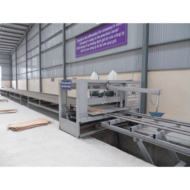Línea de pavimentación de chapa de madera contrachapada para la línea de producción de madera contrachapada de Linyi